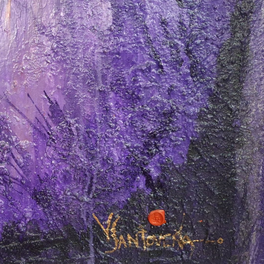 JELLYFISH IN PURPLE