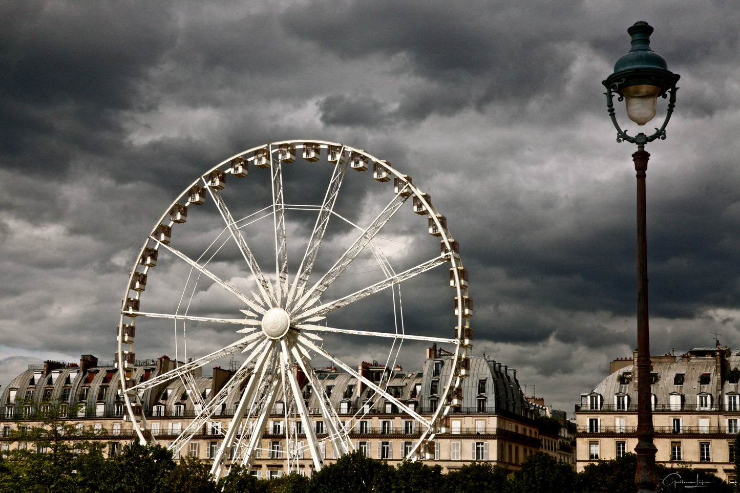 PARIS
