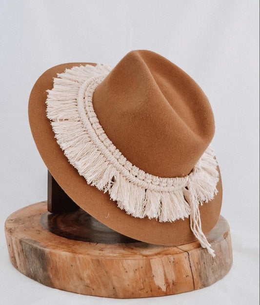 Sombrero Fieltro con macramé