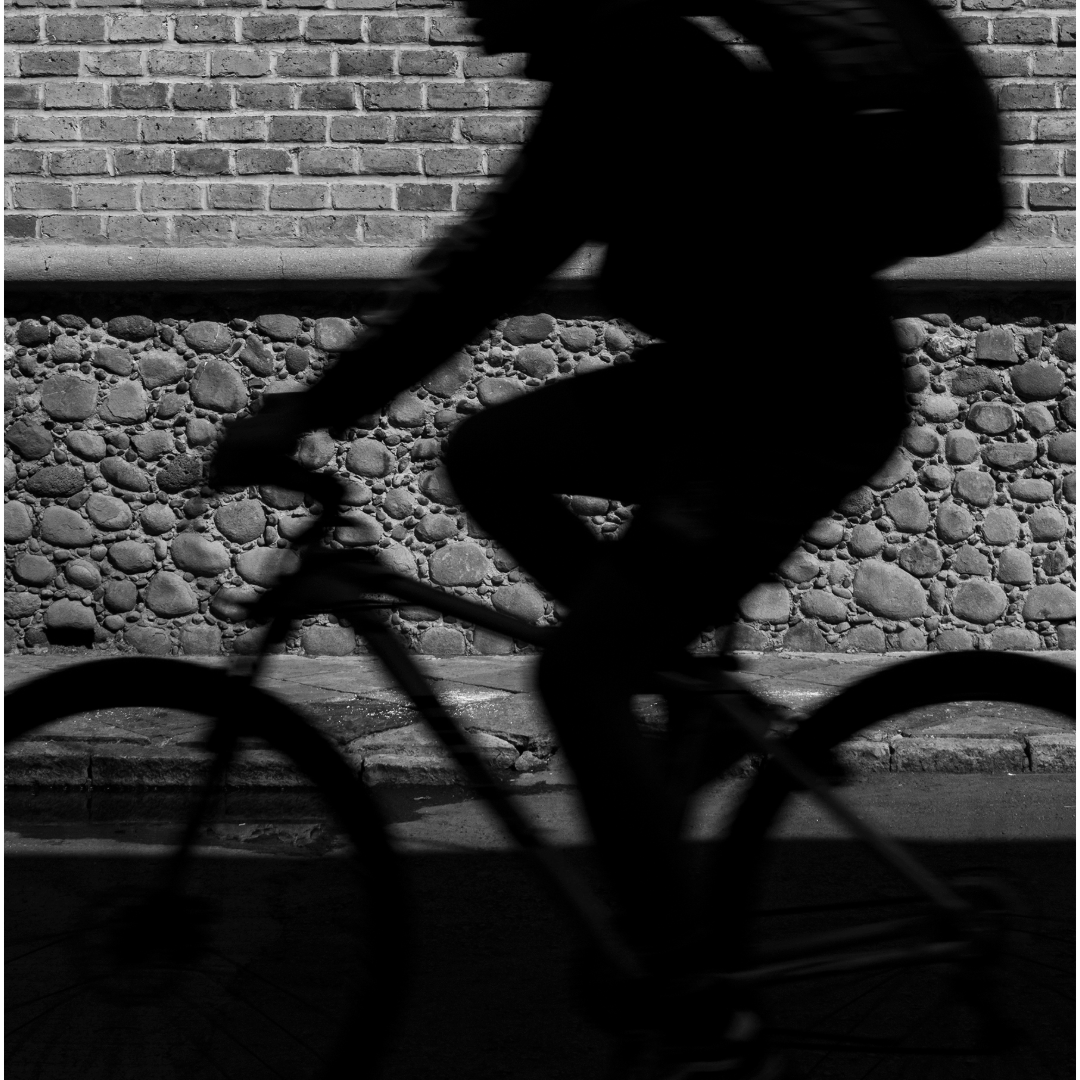 Fotografía blanco y negro - Ciclista