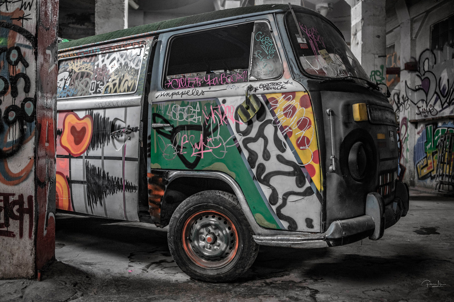 GRAFFITI