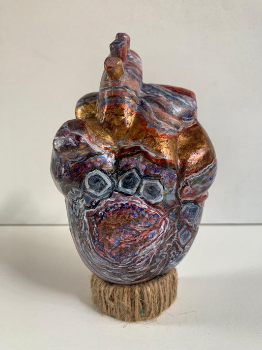 Escultura decorativa - Corazón de tierra (geoda)