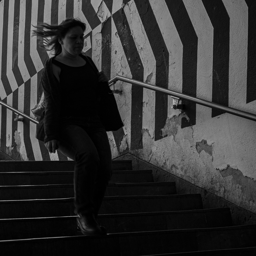 Fotografía blanco y negro - Hacia el subterráneo