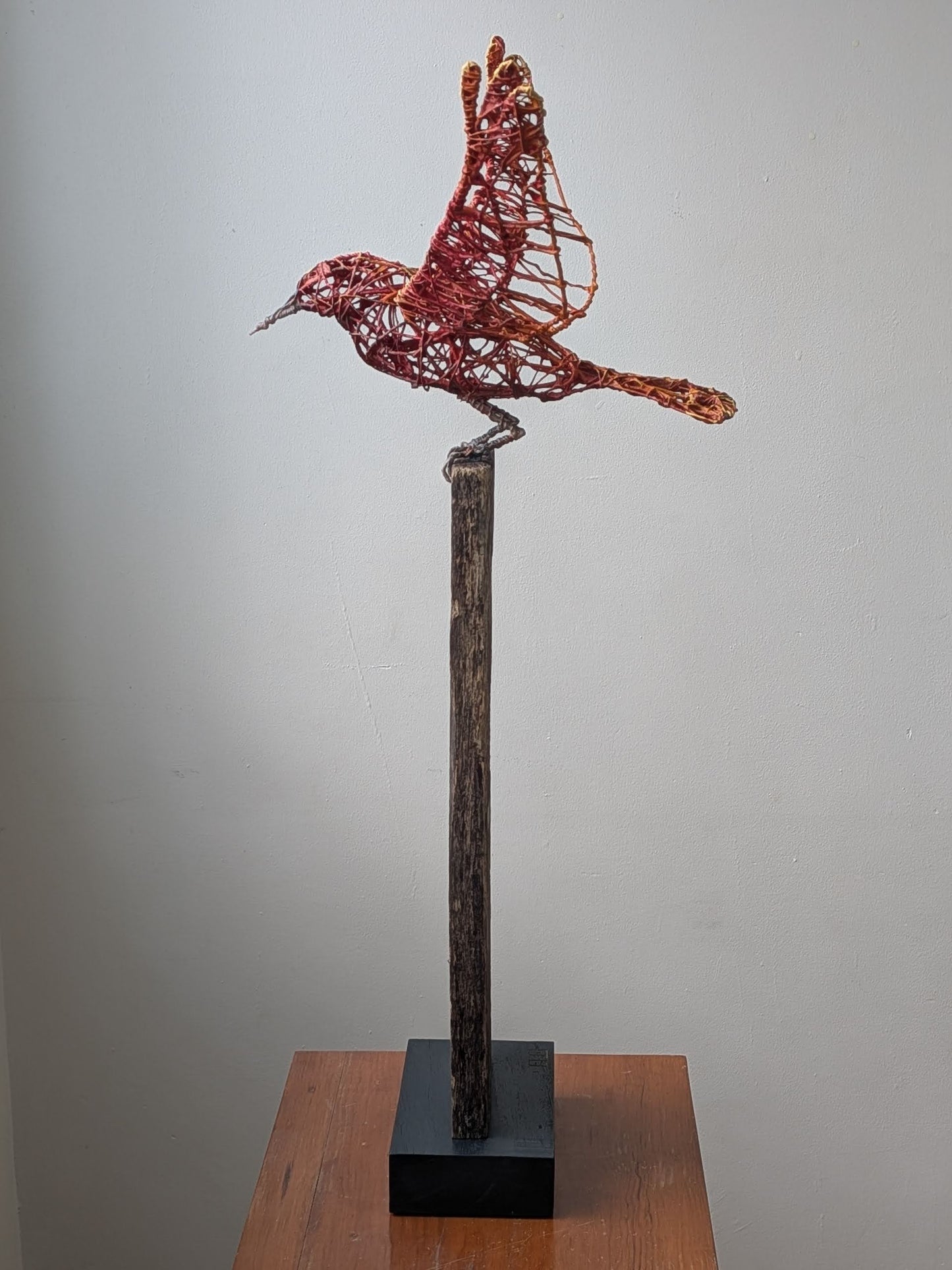 Escultura de alambre - Vuelo de otoño