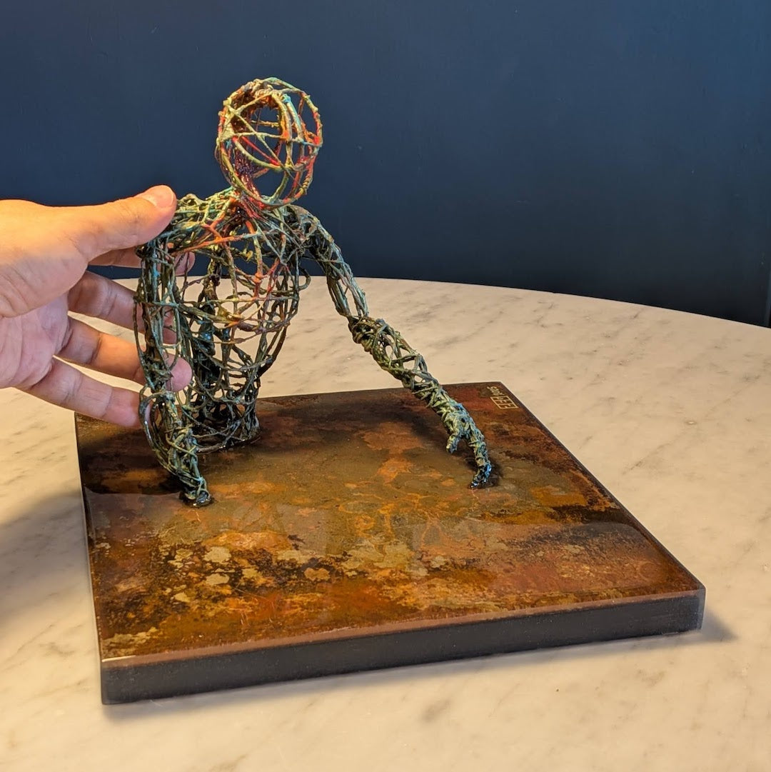 Escultura de alambre - Umbral de lo denso