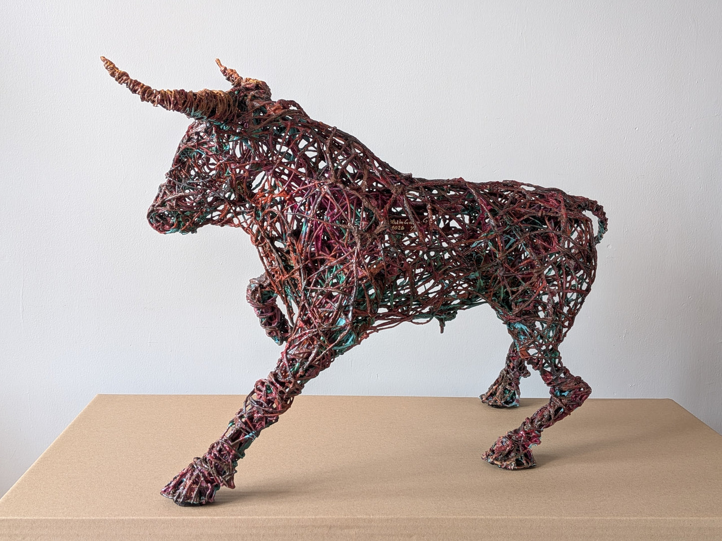 Escultura de alambre - Indómito