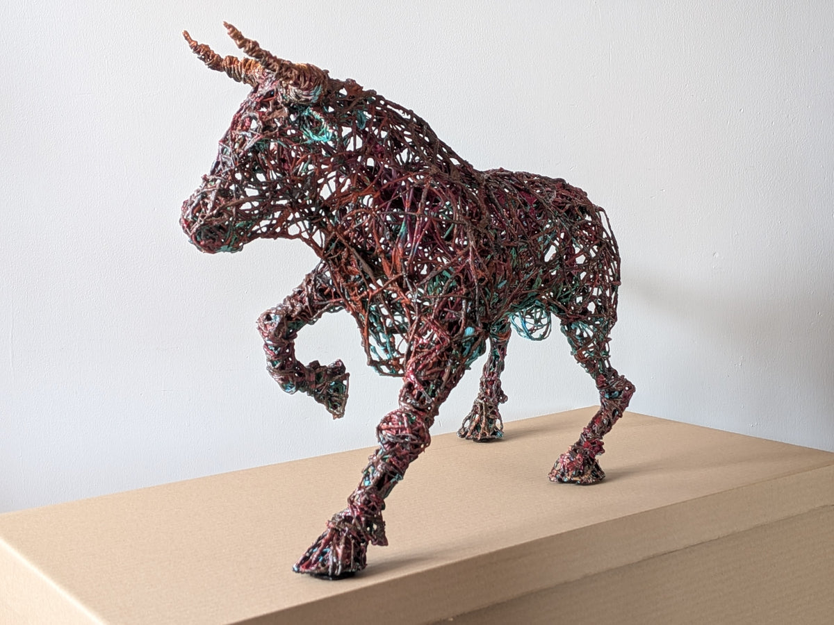 Escultura de alambre - Indómito