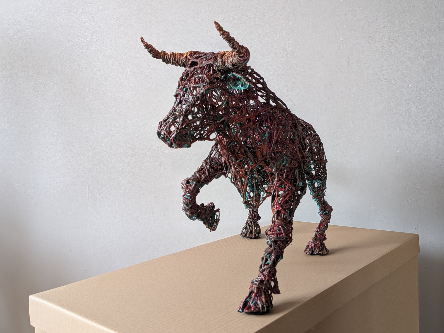 Escultura de alambre - Indómito