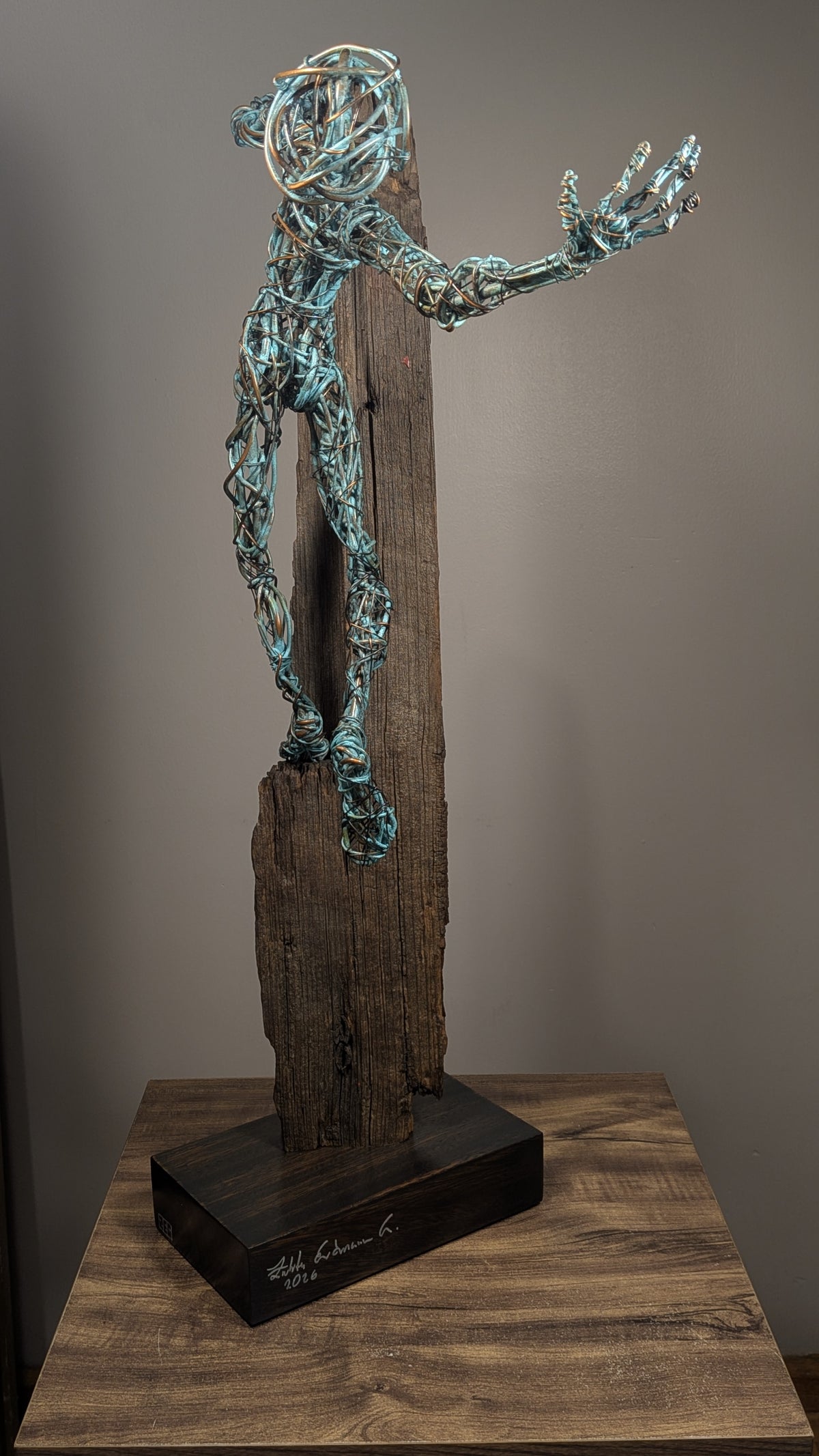 Escultura de cobre - Más allá de la cima