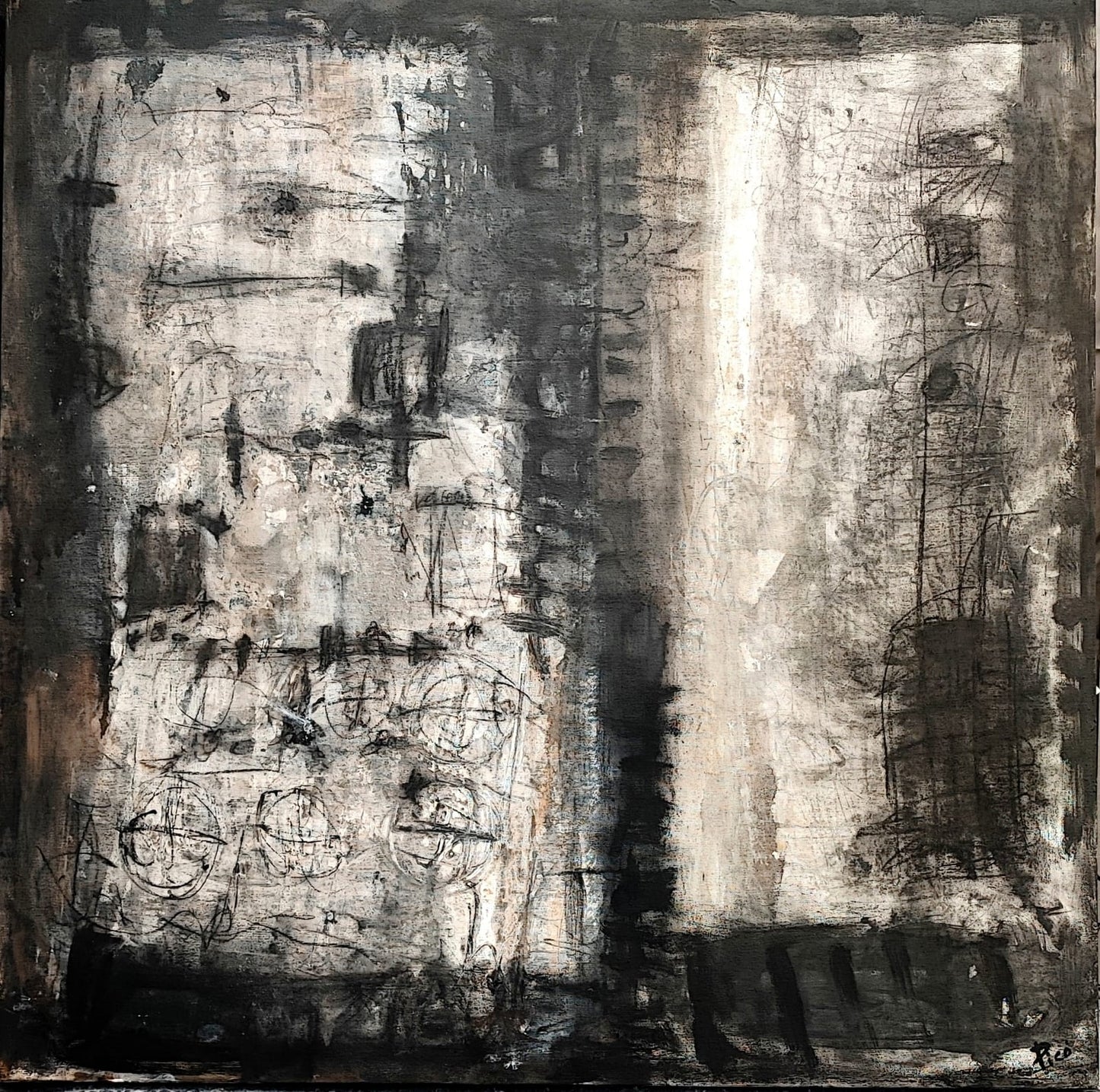 "Poesía del Blanco y Negro" explora el contraste entre la claridad y la oscuridad mediante la técnica mixta. Los trazos gestuales y las capas de pintura evocan emociones intensas, mientras que la composición abstracta sugiere una narración visual que invita al espectador a una interpretación personal y profunda.
