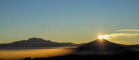 Tonatiuh y el Popocatepetl