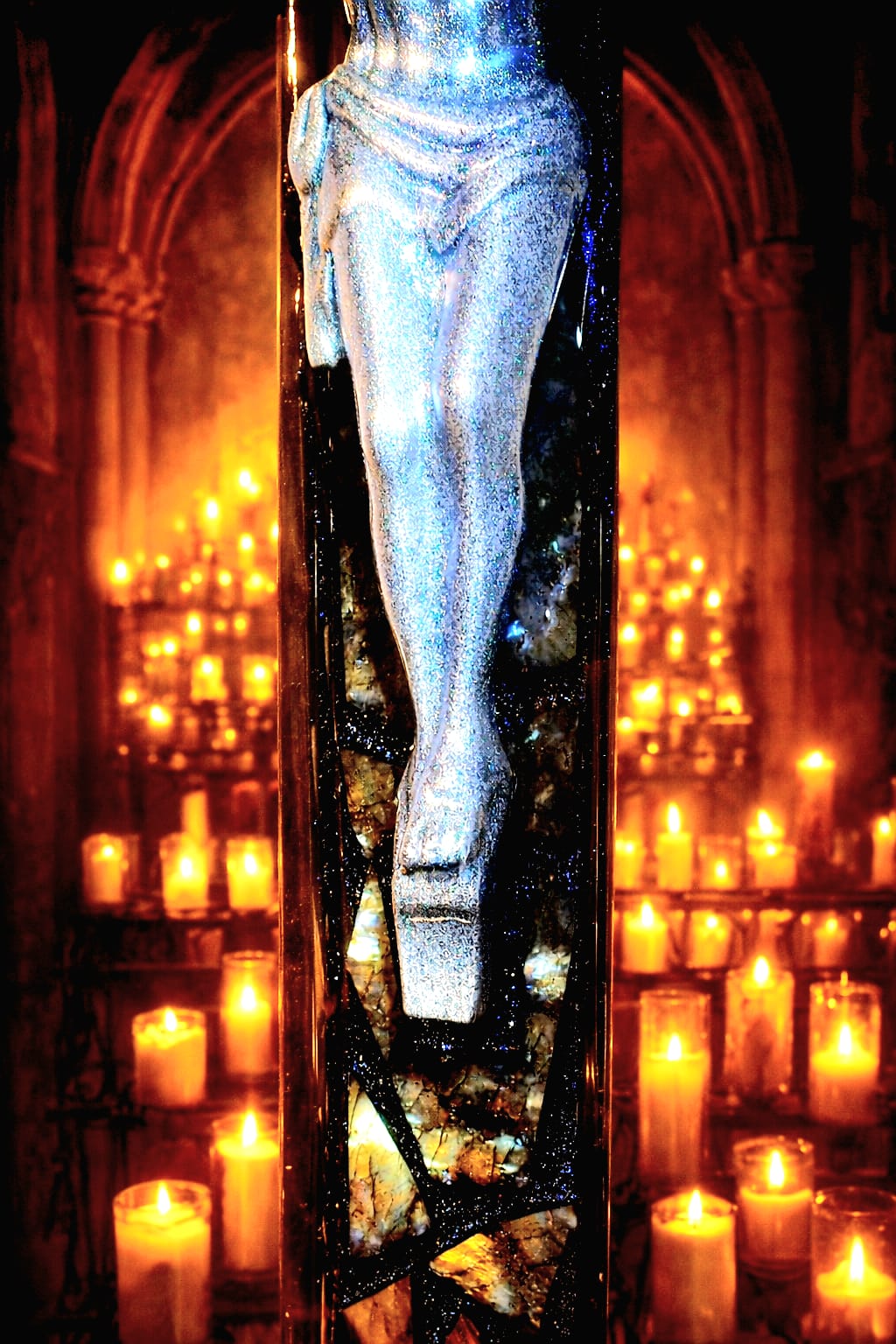 Crusifijo de Labradorita