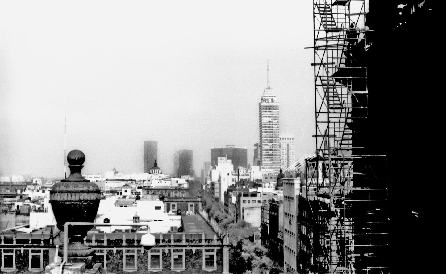 Fotografía análoga - "Ciudad catedral"