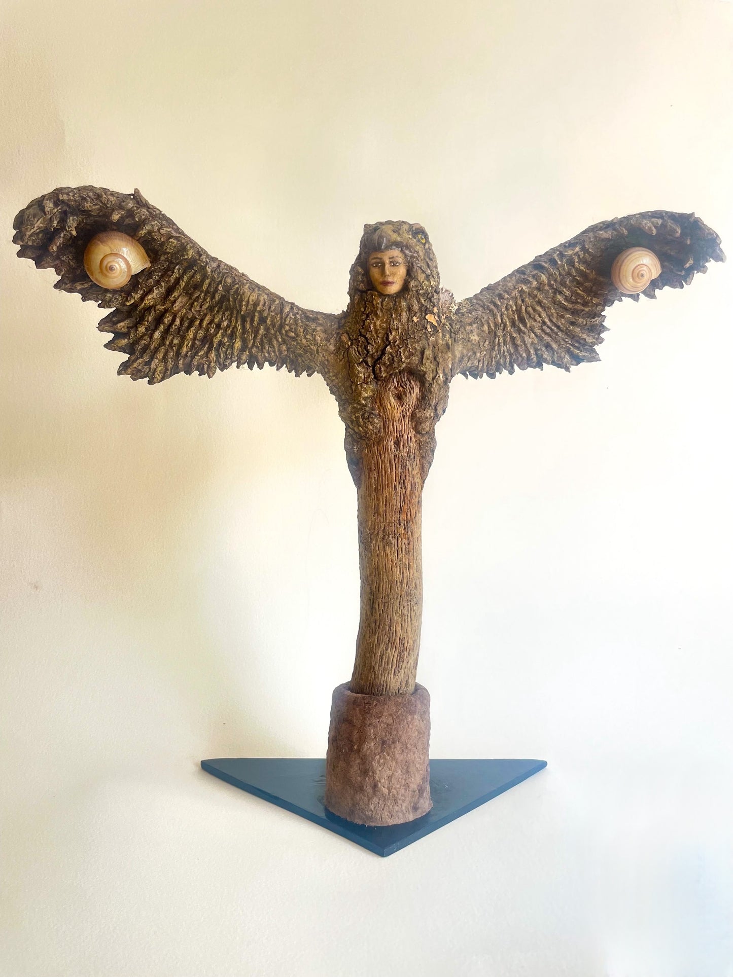 Labrys “Mujer Águila”