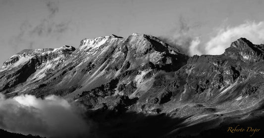 Iztaccihuatl Whole